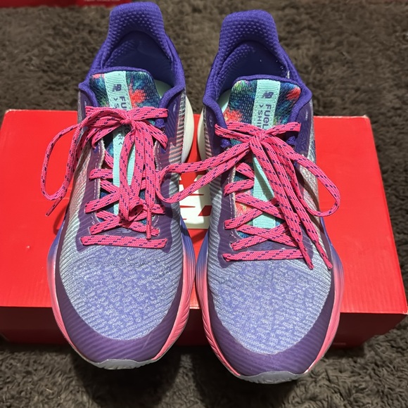 New balance: women’s shoes - Picture 3 of 5